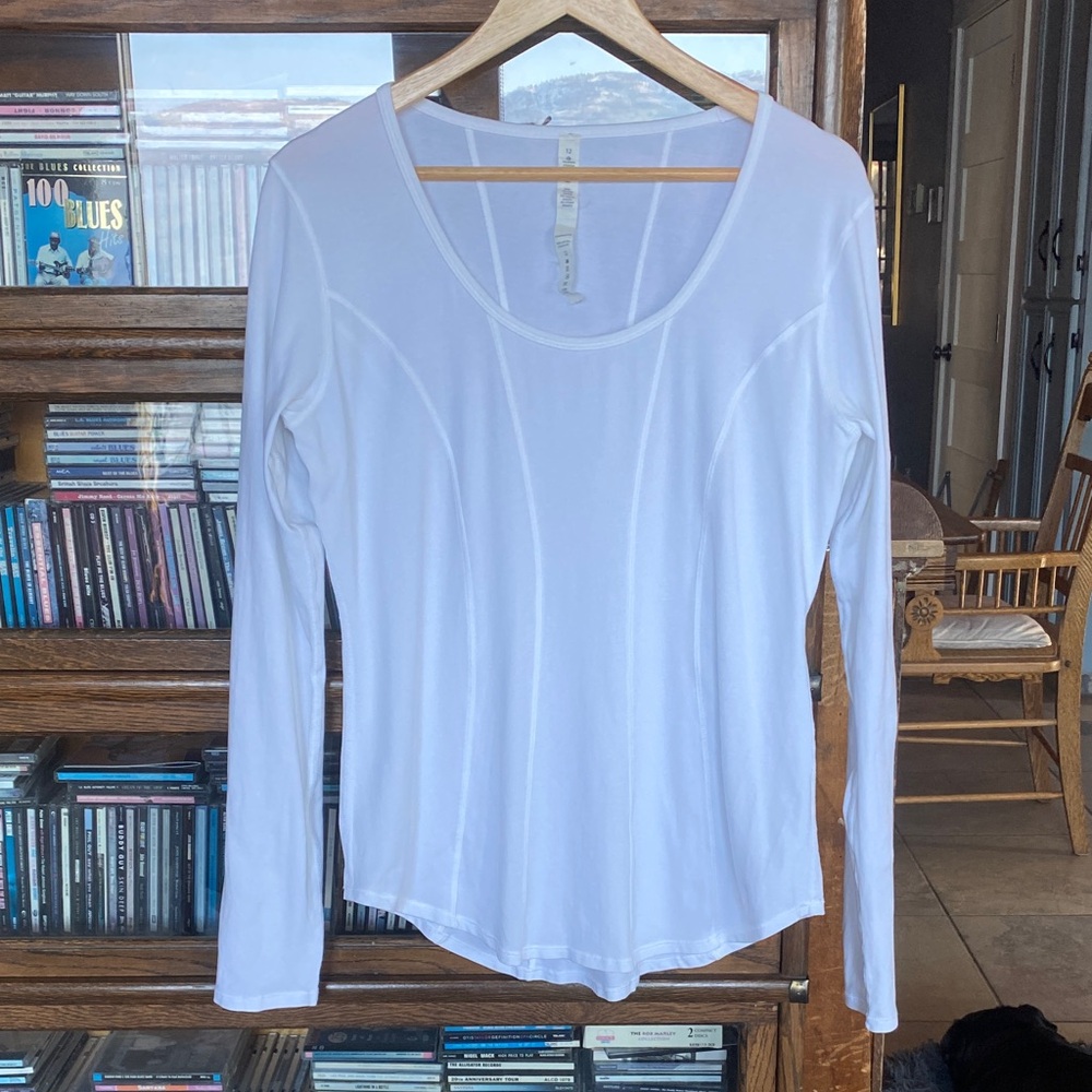 LULULEMON BETWEEN THE LINES Fitted Top Bright White Size 12